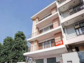 Flagship Hotel Kailash Near Iskcon Temple Noida