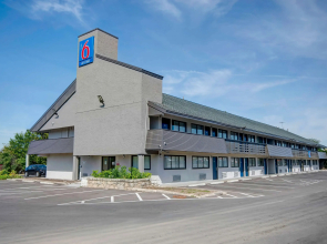 Motel 6 Columbus, OH - OSU North