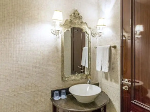 Hotel ArtnouveauSeocho