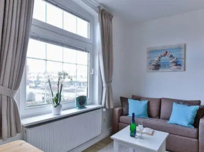 App-8-in-strandnaher-Lage-Baederstil-Villa-in-Wenningstedt-Sylt