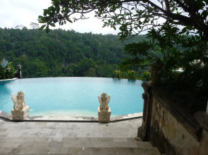 Rijasa Agung Resort Villas