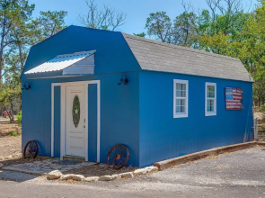 Terracotta Oasis - Wimberley for 30 Guests