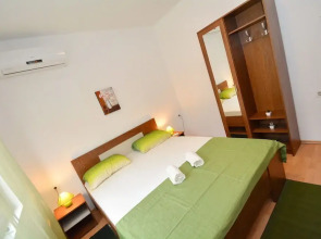 Apartments Risan Center