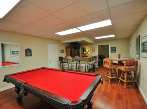 Yosemite Villa - Only 0.3 Miles from Lake Lodge Beach and Playground by Yosemite Region Resorts