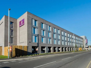 London Hayes Heathrow (Hyde Park)