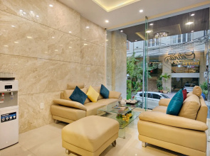 Celina Hotel & Apartment