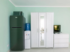 Tropicana Suites Deluxe Beach Club & Pool