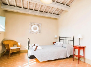 Luxury 2 Rooms Apt Pine in Siena Resort