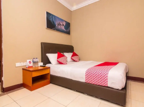 D-One Hotel by Oyo Rooms