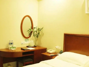 GreenTree Inn Jiangsu Yancheng Dongtai Honglan Road Pedestrian Street Express Hotel