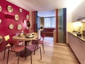 Residence Color Home
