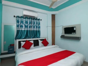 Hotel J B Palace