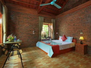 Tam Family Homestay