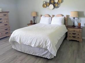 < 1 Mi to Restaurants & CCF Ocala: Home w/ Yard!