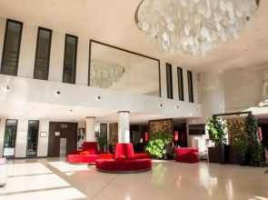 Отель Clarion Paris CDG Airport