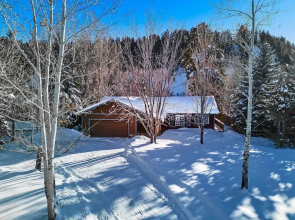 Cozy Home w/ Hot Tub: 7 Mi to Pagosa Hot Springs