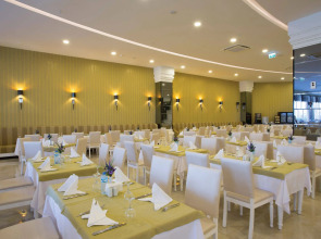 Water Side Resort & Spa