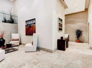 Montreal Convention Centre Apartments