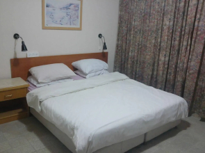 Marom Ziv Center - Newe Shaanan