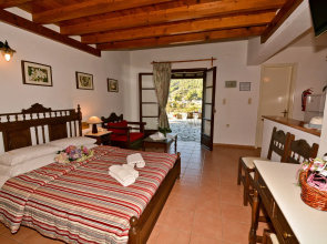 Hovolo Hotel Apartments