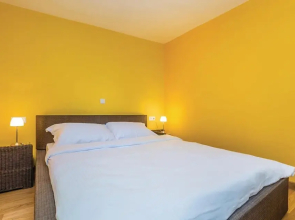 Beautiful Home in Krk With Jacuzzi, Wifi and 3 Bedrooms