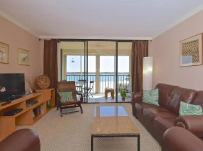 Islands End 302, 2 Bedrooms, Sleeps 6, Heated Pool, Beach Front, Elevator