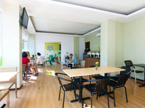 Hotel Catur Warga