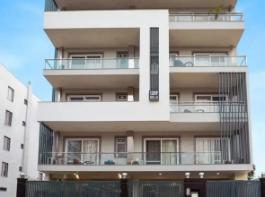 Urban Modern Loft Near Fortis