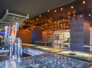 Quality Inn & Suites Montebello - Los Angeles