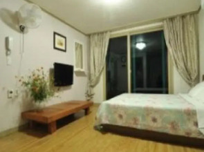 Moon & River Pension