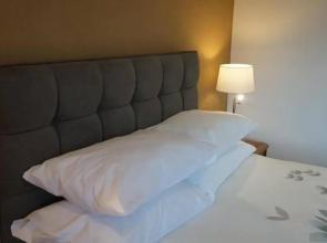 West Lodge B&B