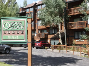 Four O'clock Lodge B05