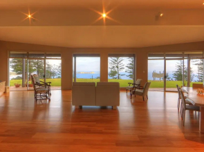 Shearwater Scenic Villas