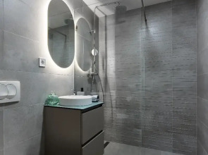 The Amberlyn Suite Hotel