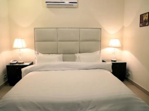 Butterfly Guest House Phase 7 Bahria Town