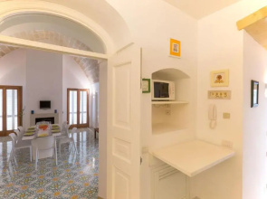 Villa a mare grande piscina, tennis, calcetto m750