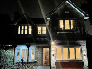 Spacious And Amazing 4 Bedroom Detached House
