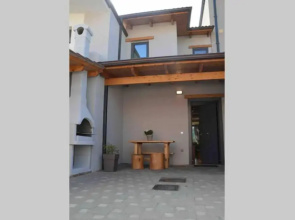 pikralida house (πικραλίδα)