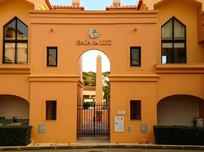 Luxury 3-bedroom apartment at high-end Praia da Luz