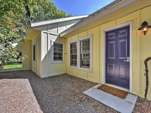 Historic Albion Mountain Cottage on Quiet Street!