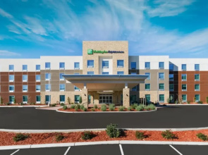 Holiday Inn Express & Suites Oakhurst - Yosemite Park Area by IHG