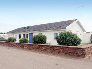 Beautiful Home in Borgholm With 5 Bedrooms, Sauna and Wifi