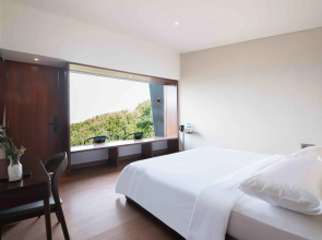 Premier Inn Dubai Ibn Battuta Mall