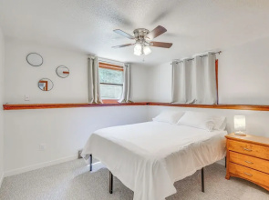 Quiet Rapid City Getaway - Near Dinosaur Park!