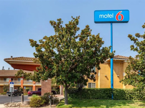 Motel 6 Stockton, CA - East