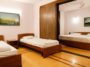 Hotel Mushkil Aasan