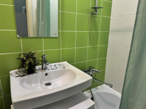 Диван и Чемодан на ул. Коммунистическая, 26