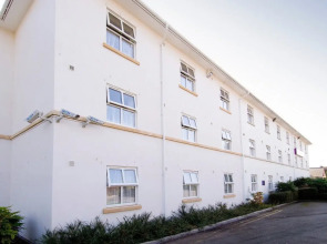 Premier Inn Cheltenham Central - West/A40