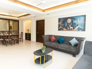 Elan Royale by Jadecaps