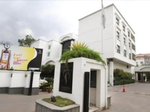 Hotel Green Park Hyderabad